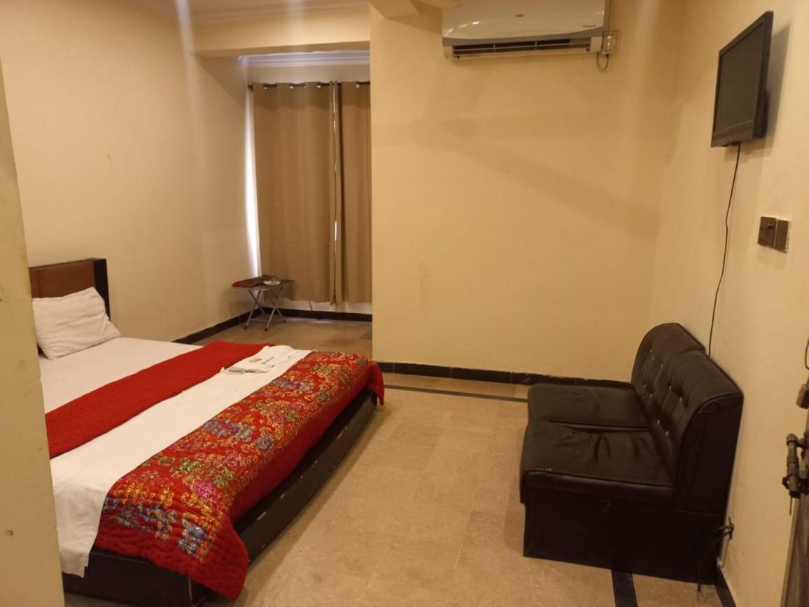Hotel Tulip Inn 라왈핀디 외부 사진